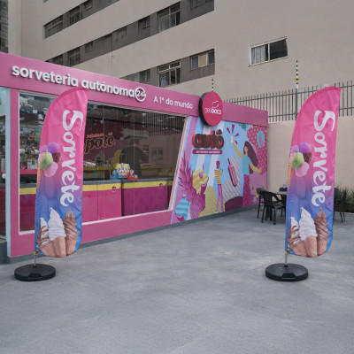 Wind Banner para Sorveteria que atrai clientes no calor